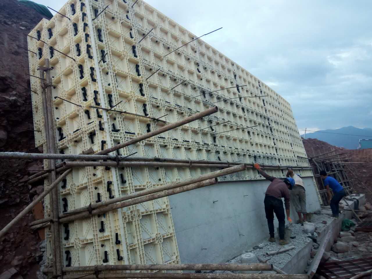 擋土墻塑料模板